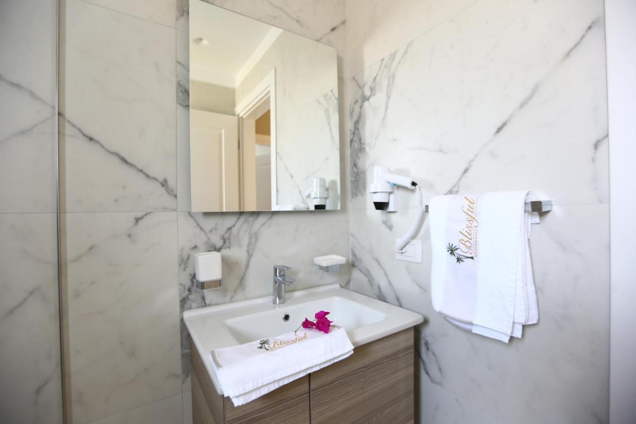 Blissful Apartments Sarandë 외부 사진