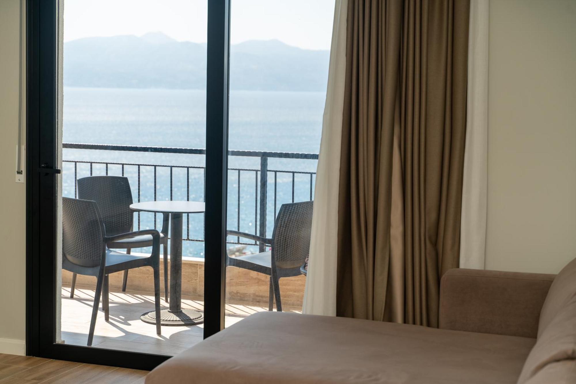 Blissful Apartments Sarandë 외부 사진